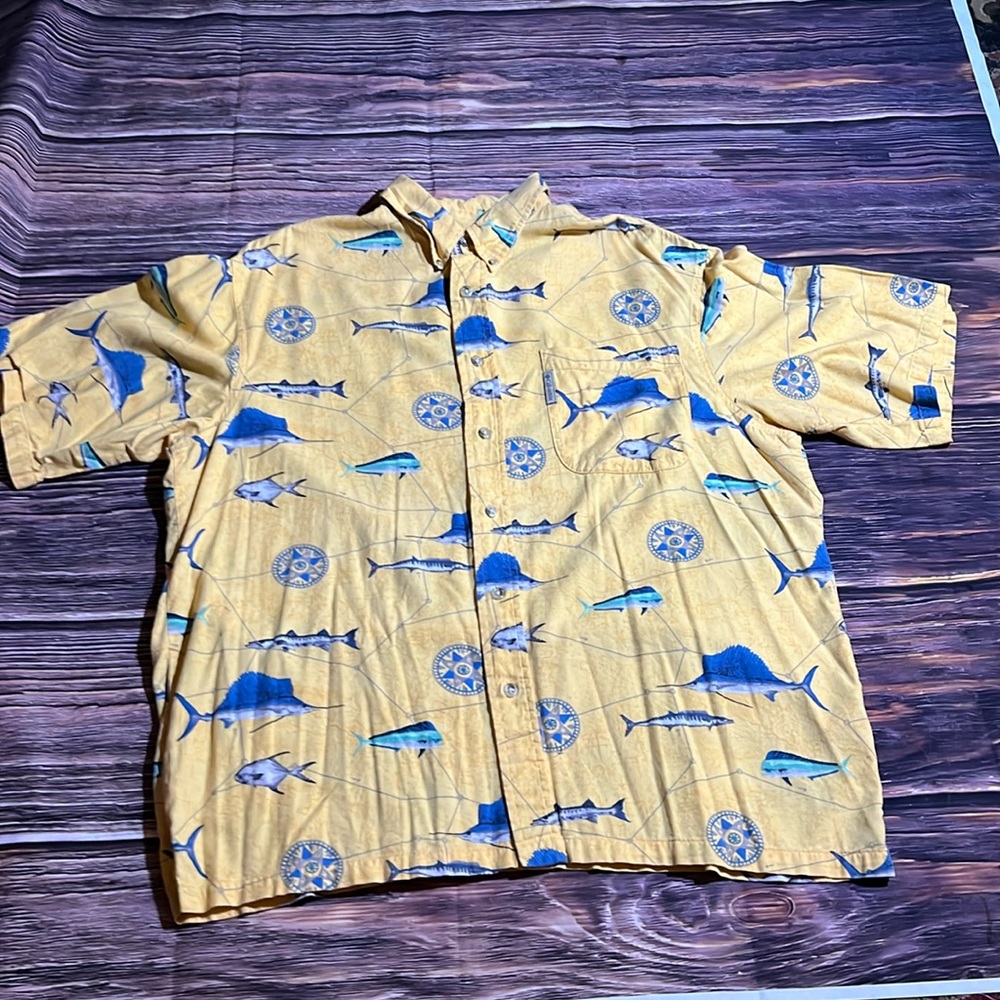 Columbia Fish Themed Button Down Shirt